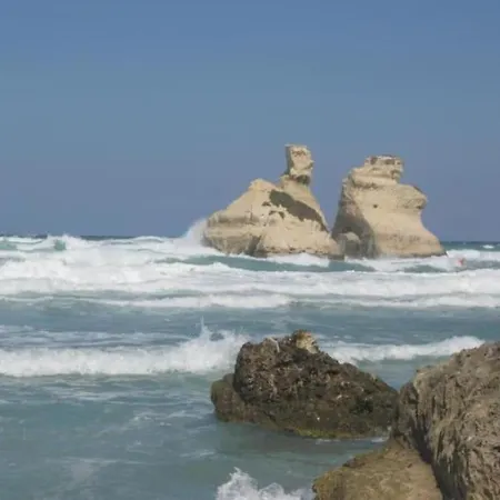 Bivani Torre Dell'orso 5 Posti Letto Torre Saracena